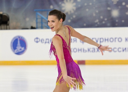 Adelina-Sotnikova-2015-2016SP002